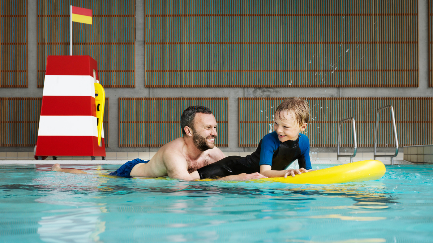 Sjove lege i vandet – uanset vejret