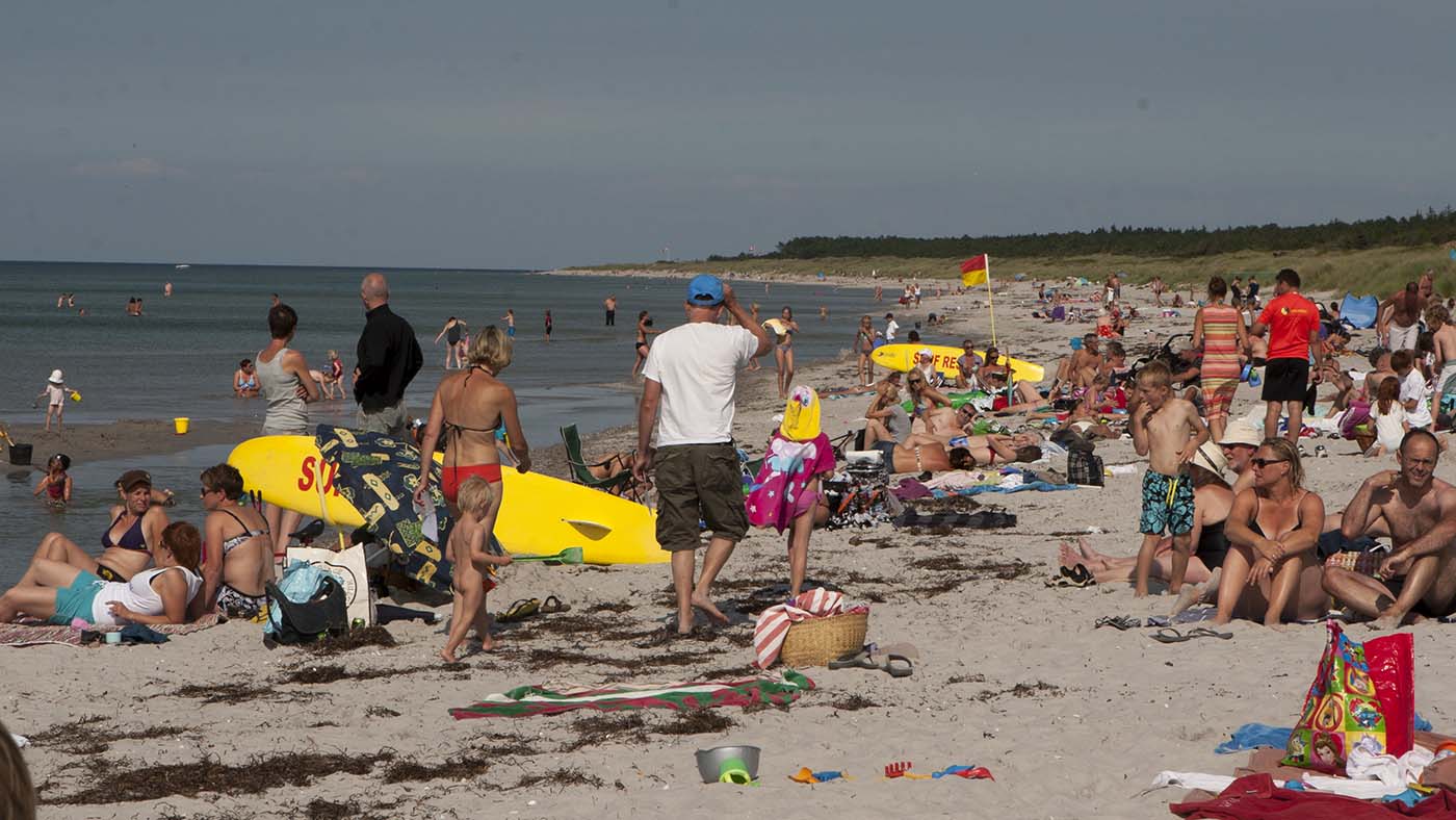 Opfordring fra livredderne: Hold altid øje med børnene på stranden